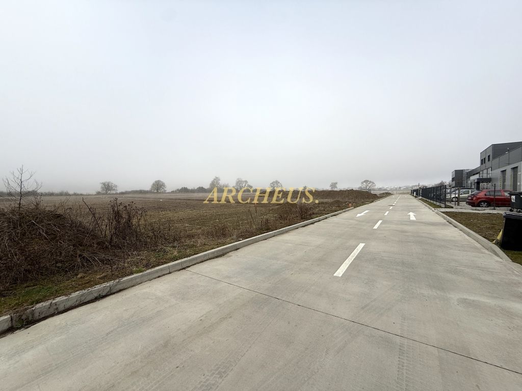 Ponúkame vám na predaj stavebné pozemky v priemyselnej zóne 