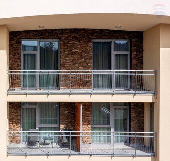 REMAX Diamond ponúka na predaj elegantné apartmány na úpätí 