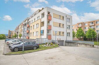 VEĽKÝ 3i BYT NA MUŠKÁTE, MOŽNOSŤ DOKÚPENIA GARÁŽ. STÁTIA Vo 