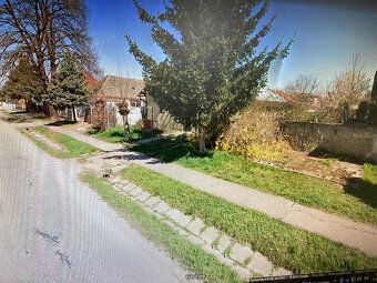 Ponúkame Vám na predaj rodinný dom v obci Zemianske Sady.
Do
