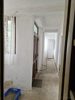 Ako súkromný majiteľ ponúkam veľký rodinný dom na predaj v o