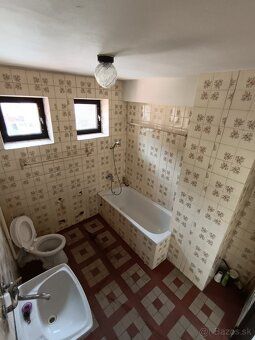 🏠 Na predaj dom vhodný na prestavbu na ubytovňu alebo penzió
