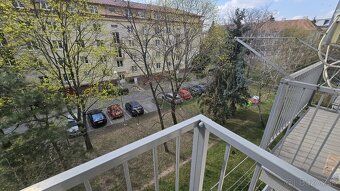 Ponúkam na prenájom 2-izbový byt na ulici Ľ. Podjavorinskej.