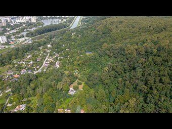 Predstavte si, že vlastníte viac ako 4 500 m² prírody len pá