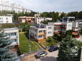 Exkluzívne Vám ponúkame na predaj stavebný pozemok o výmere 