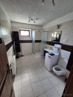 Typ: Apartmánový dom Ulica: Júliusa Nemca 190 Obec: Bešeňová
