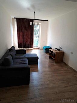 Prenajmem 2-izbový byt s balkónom o výmere 53,91 m² (bez bal