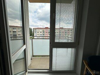 Na prenájom: zariadený 1-izbový byt s balkónom v obľúbenej č
