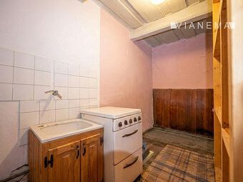 Ponúkame na predaj rodinný dom - drevenicu v tichej časti ob