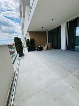 Ponúkame exkluzívne jedinečnú možnosť prevziať kúpu modernéh