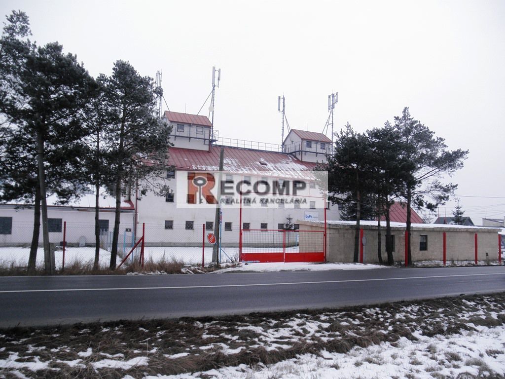 Ponúkame Vám na prenájom pozemok o výmera cca 1700 m2 priamo