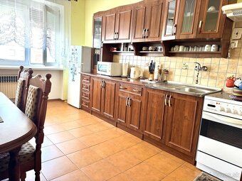 Hľadáte dom, ktorý ponúka pokoj vidieka, dostatok priestoru 