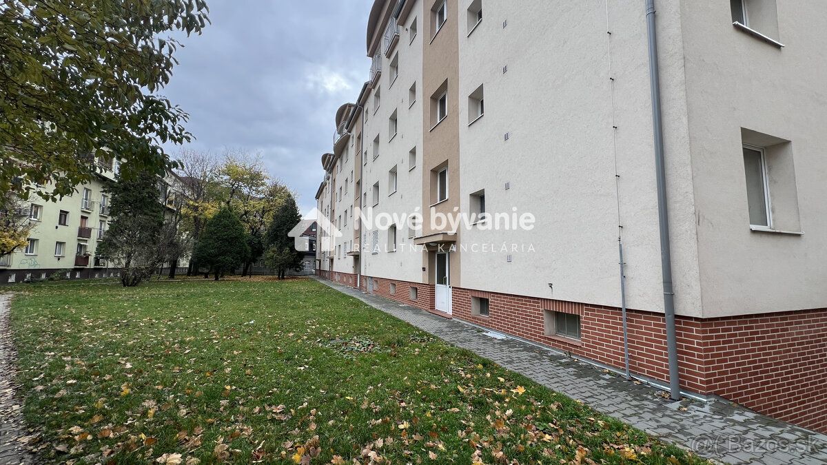 Typ: 3-izbový byt Mestská časť: Nivy Obec: Bratislava-Ružino