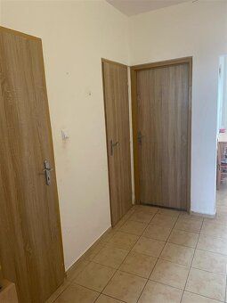 V prípade záujmu alebo akýchkoľvek otázok nás kontaktujte na