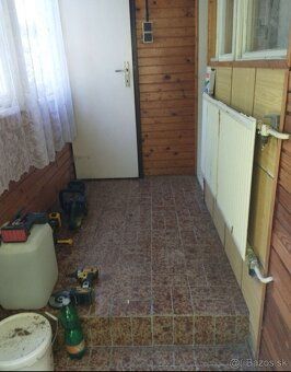 Predam 5 izbovu 2 podlaznu chatu s pivnicou vo Velkom Rovnom