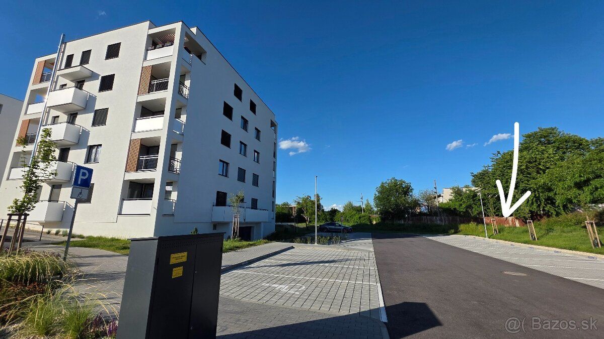 Ponúkam na prenájom vonkajšie parkovacie státie na ulici Vla