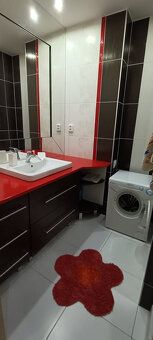 Ponúkam na prenájom priestranný 3 izbový byt s balkónom na u