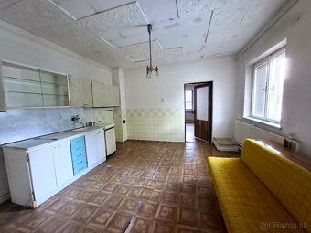 🔥 NA PREDAJ 🔥 🏡 Starší rodinný dom v obci Kamenec pod Vtáčni