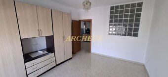 Priestranný 4-izbový apartmán pri mori v Drači (Durrës), Alb
