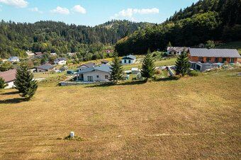Georgi Conev vám ponúka na predaj 7 stavebných pozemkov na R