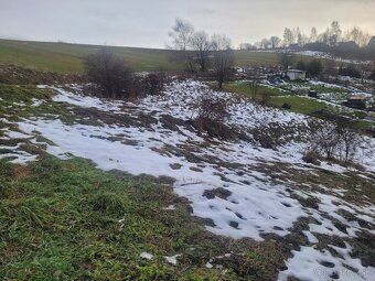 v zastupeni majitela ponukame v Oravskej Jasenici na predaj 