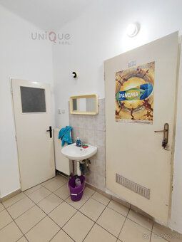 Ponúkame Vám na prenájom kancelársky /obchodný priestor v Ko