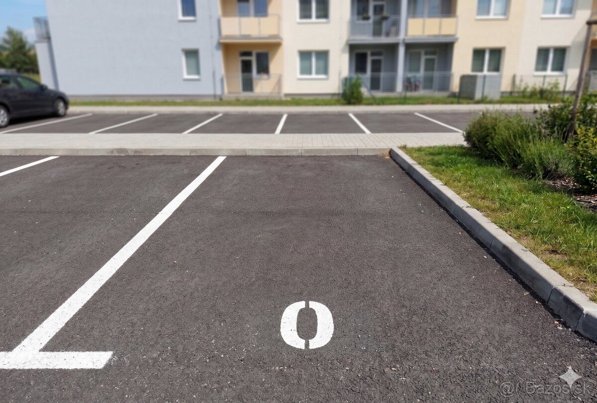 Ponúkam na prenájom parkovacie miesto na adrese Medený Hámor