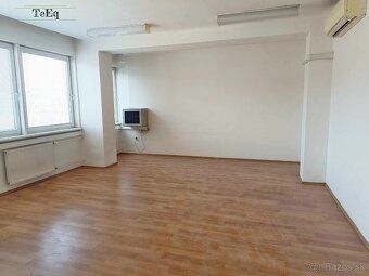 ID-500242-27BB
Ponúkame na prenájom kancelárske priestory v 