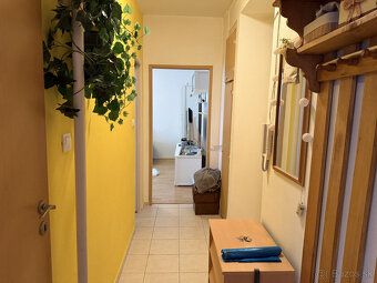 Realitná kancelária Nové bývanie Vám ponúka na predaj 2 - iz