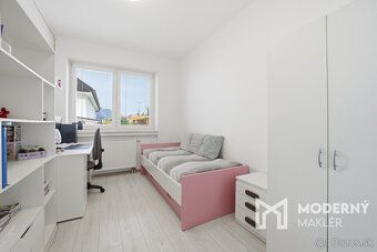 Typ: Rodinný dom Obec: Senec
Moderný maklér ponúka na predaj