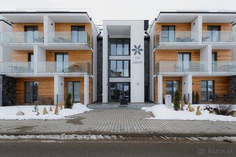 Ponúkame na predaj výnimočný 3-izbový apartmán v novom a arc