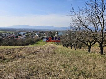ID:9553
Ponúkame Vám na predaj poschodový rodinný dom vo Vra