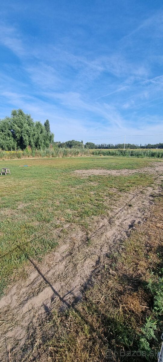 Ponúkame na predaj stavebný pozemok o výmere 504 m2 situovan