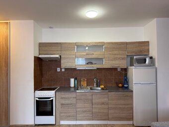 Ponúkam na prenájom 3-izbový byt o výmere 57,8 m² v obci Niž