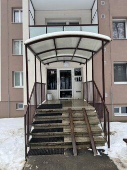 MODERNÝ 1-IZBOVÝ BYT S BALKÓNOM – SNP (Považská Bystrica) – 