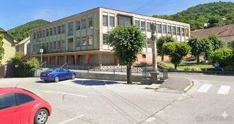 V ponúkame cenovo dostupný objekt vhodný na domov sociálnych