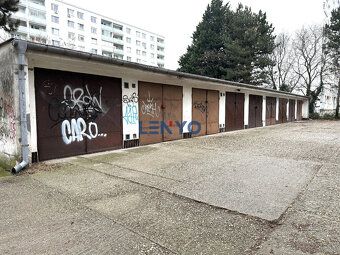 Lenyo Vám ponúka na predaj murovanú garáž o výmere 22m², nac