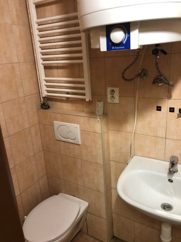 Vo  výhradnom zastúpení klienta Vám ponúkame na predaj 2.izb