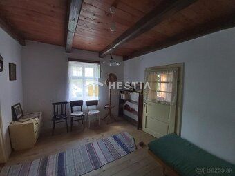 Ponúkame vám na predaj vidiecky dom s veľkorysým pozemkom v 