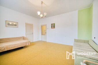 Typ: Rodinný dom Ulica: - Obec: Uhrovec
Moderný maklér ponúk