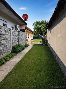 Typ: Rodinný dom Obec: Láb
Ponúkame na predaj rodinný dom s 