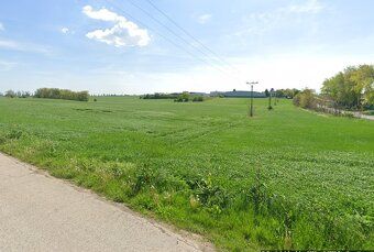 Ponúkame na predaj pozemok o výmere 59 572 m², nachádzajúci 