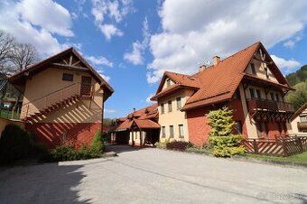Dobrý deň, hľadáme dom 4-5i. Udržiavaný/rekonštruovaný, príp