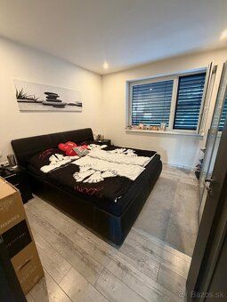 Ponúkame na predaj priestranný a moderne riešený 4-izbový ro