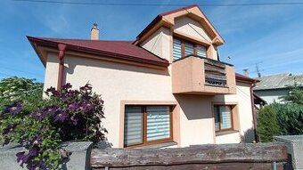 Cena: 416.000 € Lokalita: obytná zóna Pod Kamennou, Marhuľov