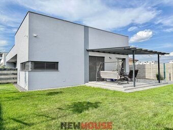 Cena: 416.000 € Lokalita: obytná zóna Pod Kamennou, Marhuľov