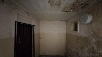 Ponúkam vám vo výhradnom zastúpení majiteľa obchodný priesto
