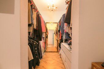 ŠTÝLOVÝ DOM PO VKUSNEJ REKONŠTRUKCII – CENTRUM NA DOSAH, ŠTE