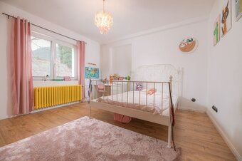 ŠTÝLOVÝ DOM PO VKUSNEJ REKONŠTRUKCII – CENTRUM NA DOSAH, ŠTE