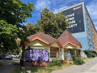 Ponúkame na predaj viacúčelové obchodné-administratívne-fire